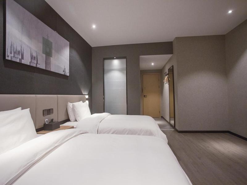 Thank Inn Chain Hotel Hunan Huaihua Hecheng District South High Speed Rail Station Eksteriør billede